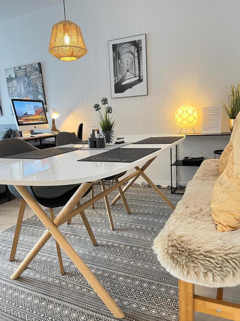 Living At Saarpartments -Adultsonly- 2 Bedrooms, Kitchen- Business & Holiday Apartments For Long- And Short Term Stay, 3 Min To Train-Station, Secure E-Bike Parking! Σααρμπρύκεν Εξωτερικό φωτογραφία
